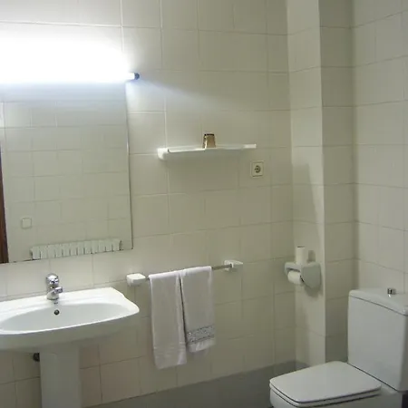 Les Collades Hostel Sort