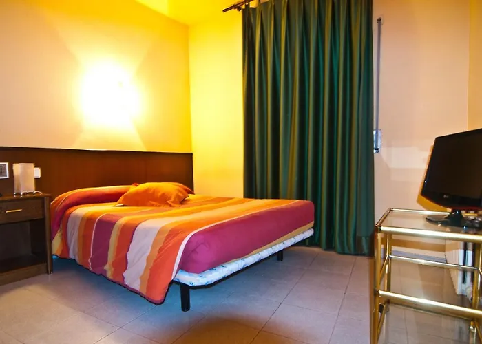 Auberge de jeunesse Les Collades Sort