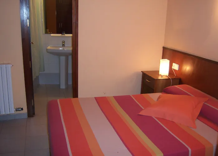 Les Collades Auberge de jeunesse Sort